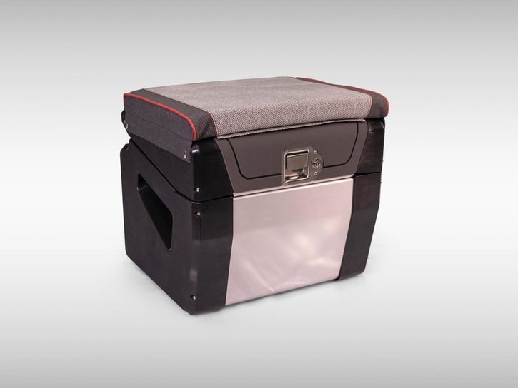Color: JS03984