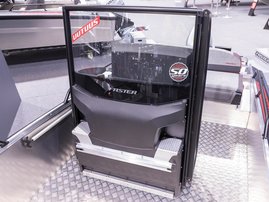 25YM Faster 465 aws 012